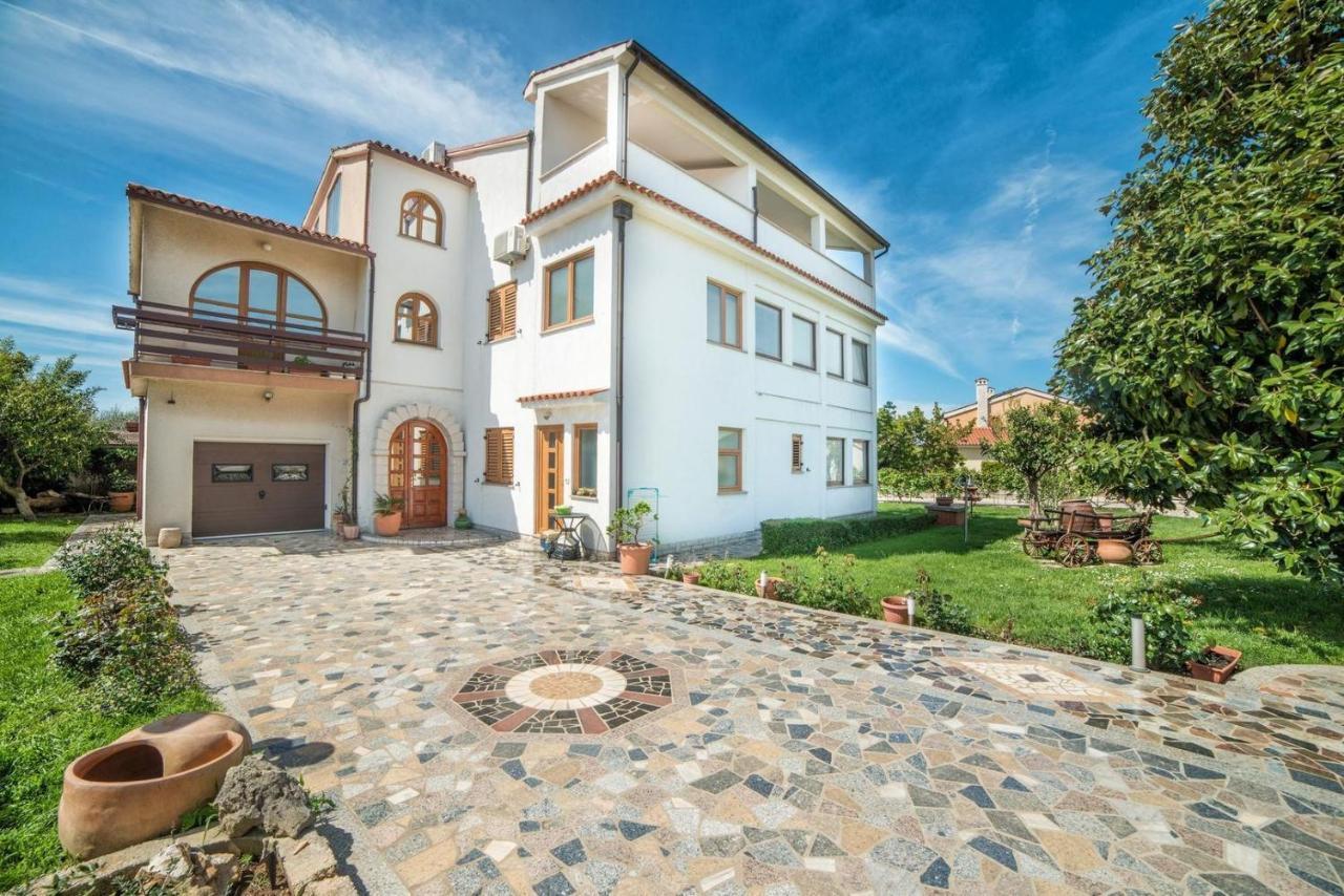 Apartments And Rooms Ana Pomer 217 Экстерьер фото