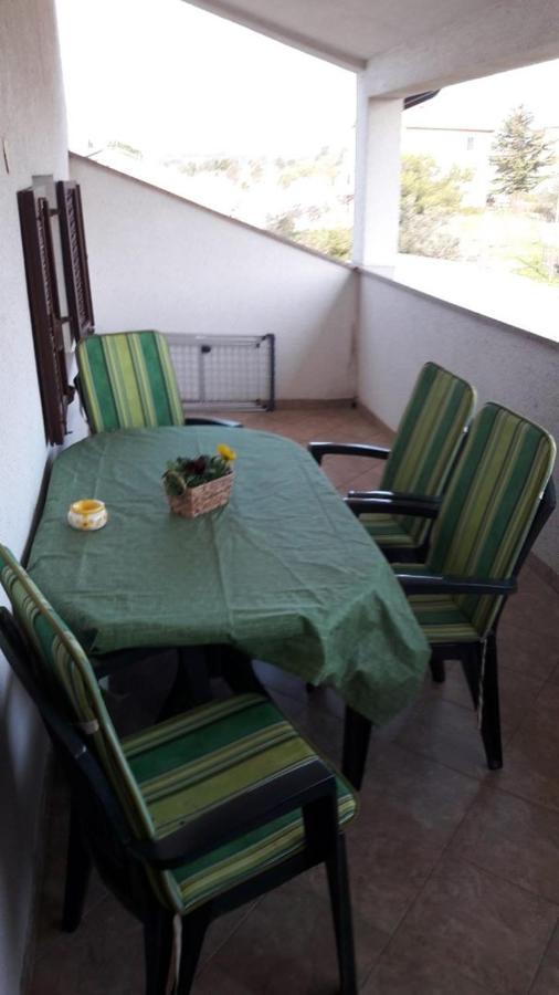 Apartments And Rooms Ana Pomer 217 Экстерьер фото