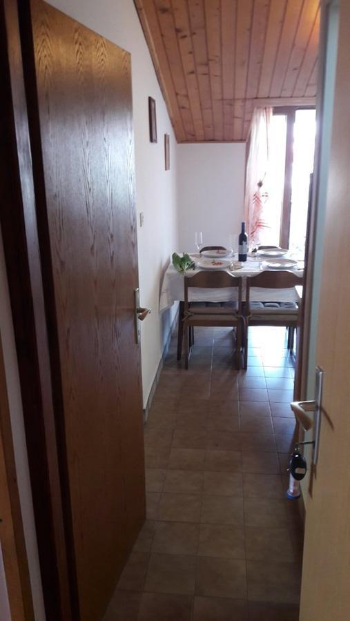Apartments And Rooms Ana Pomer 217 Экстерьер фото