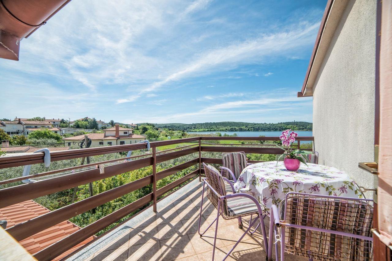 Apartments And Rooms Ana Pomer 217 Экстерьер фото